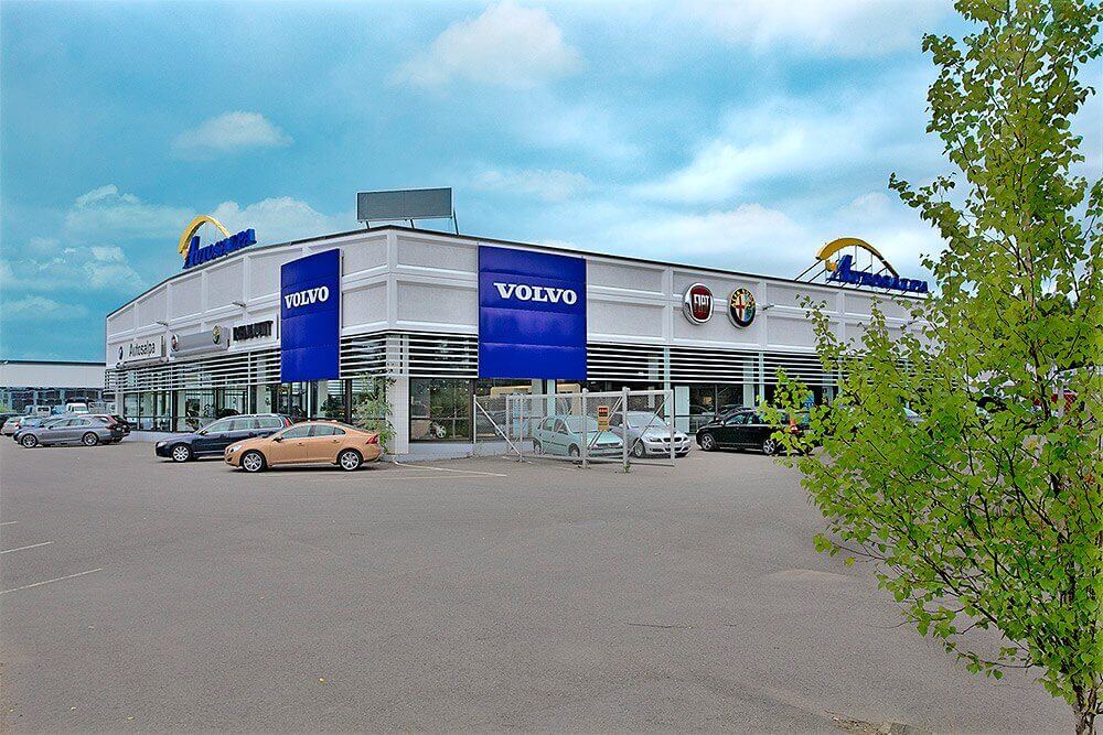 Autoalan vastuullisuustekoja: Autosalpa hyödyntää aurinkoenergiaa jo viidessä toimipisteessä